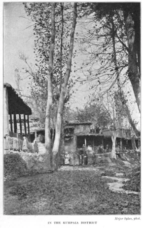 IN THE KUHPAIA DISTRICT Major Sykes, phot