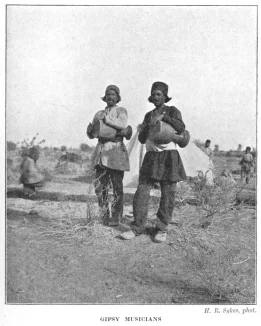 GIPSY MUSICIANS H. R. Sykes, phot